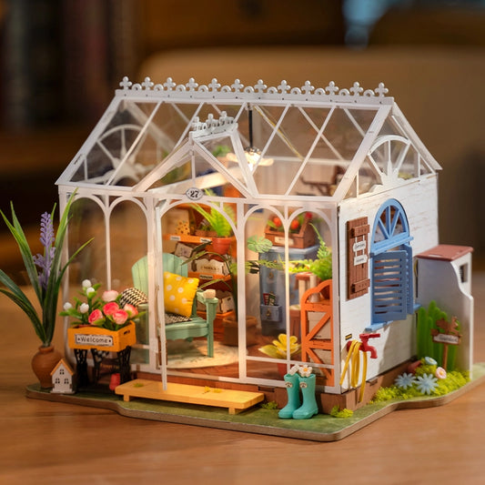 Miniature House - Dreamy Garden House