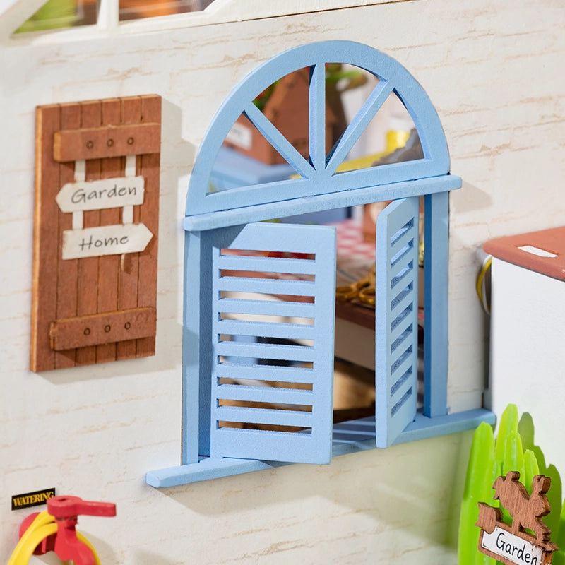 Miniature House - Dreamy Garden House