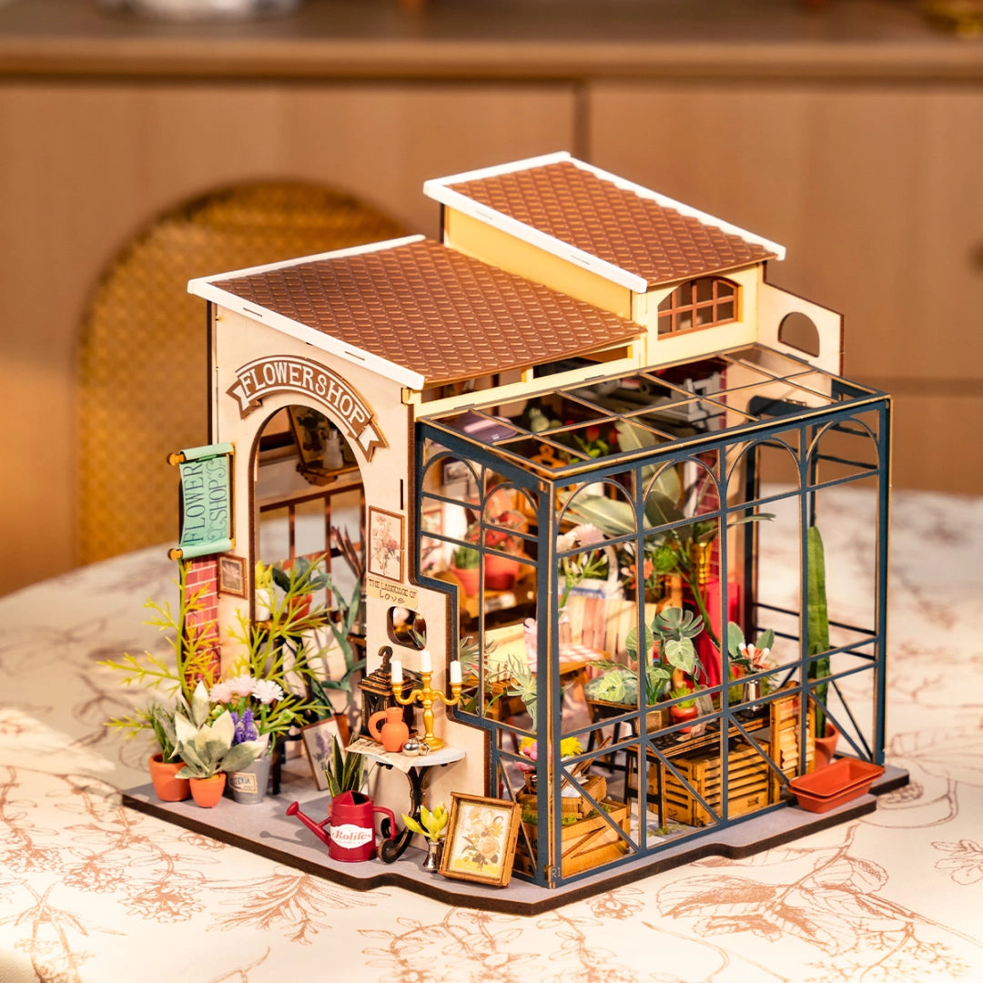 Miniature Dollhouse - Emily's Flower