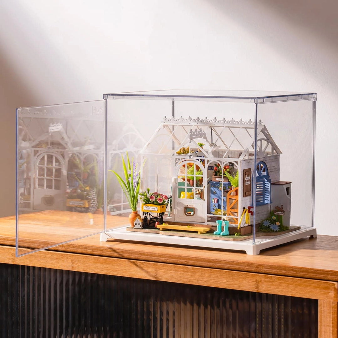 Miniature Dreamy Garden House with Display Box