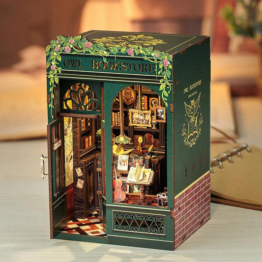 DIY Book Nook || OWL BOOKSTORE