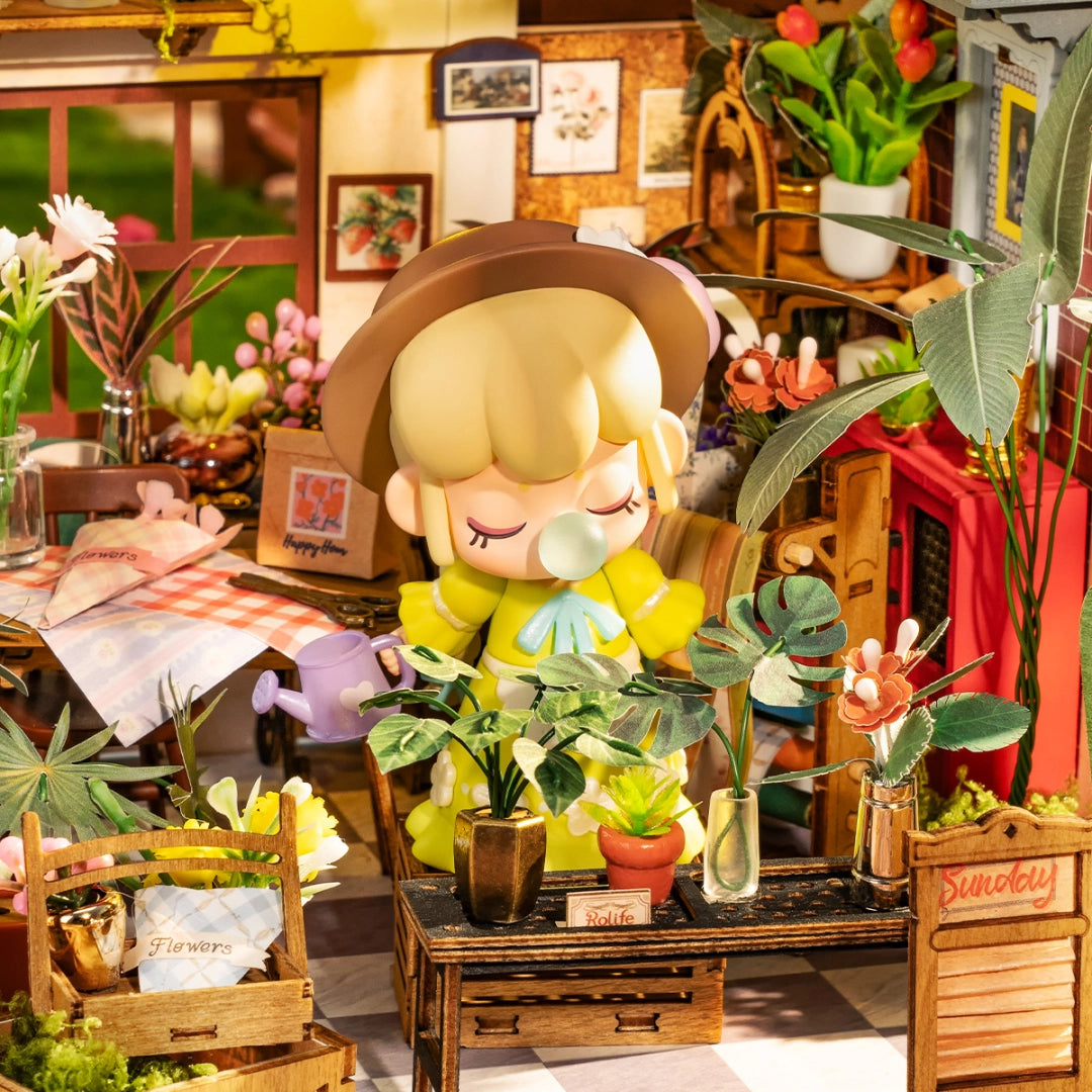 Miniature Dollhouse - Emily's Flower